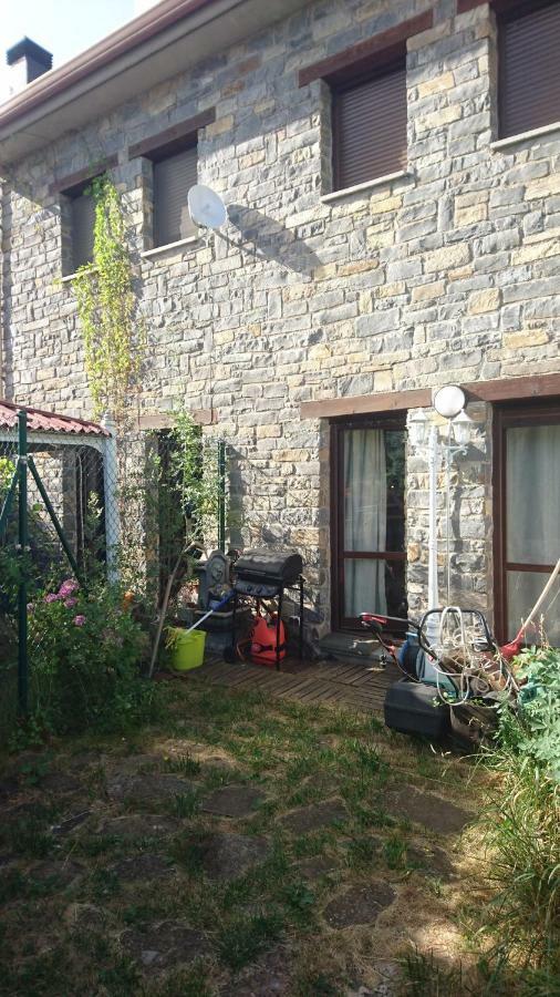فيلا كاستيلو دي جاكافي Casa Noelia المظهر الخارجي الصورة